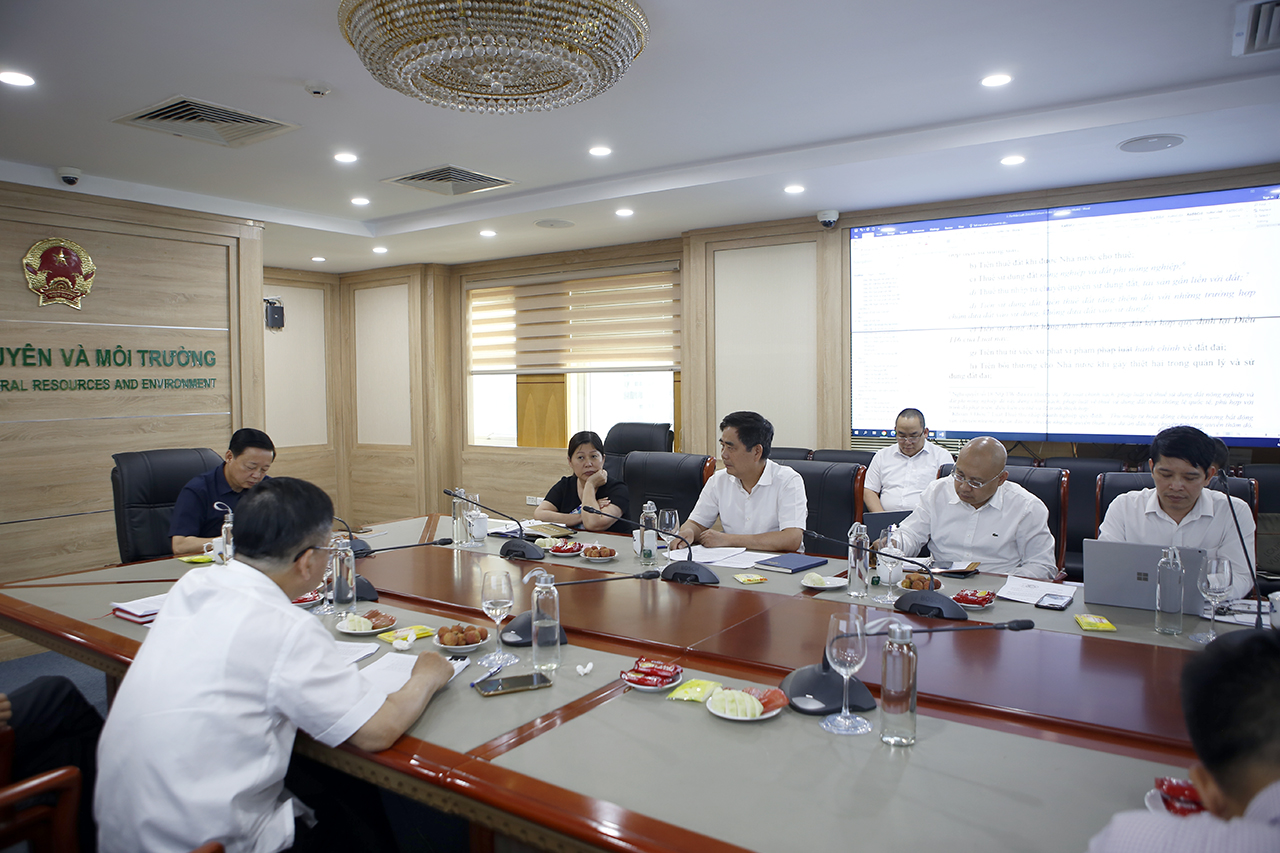 Bộ Tài nguyên và Môi trường tập trung nguồn lực hoàn thiện Dự án Luật Đất đai (sửa đổi)