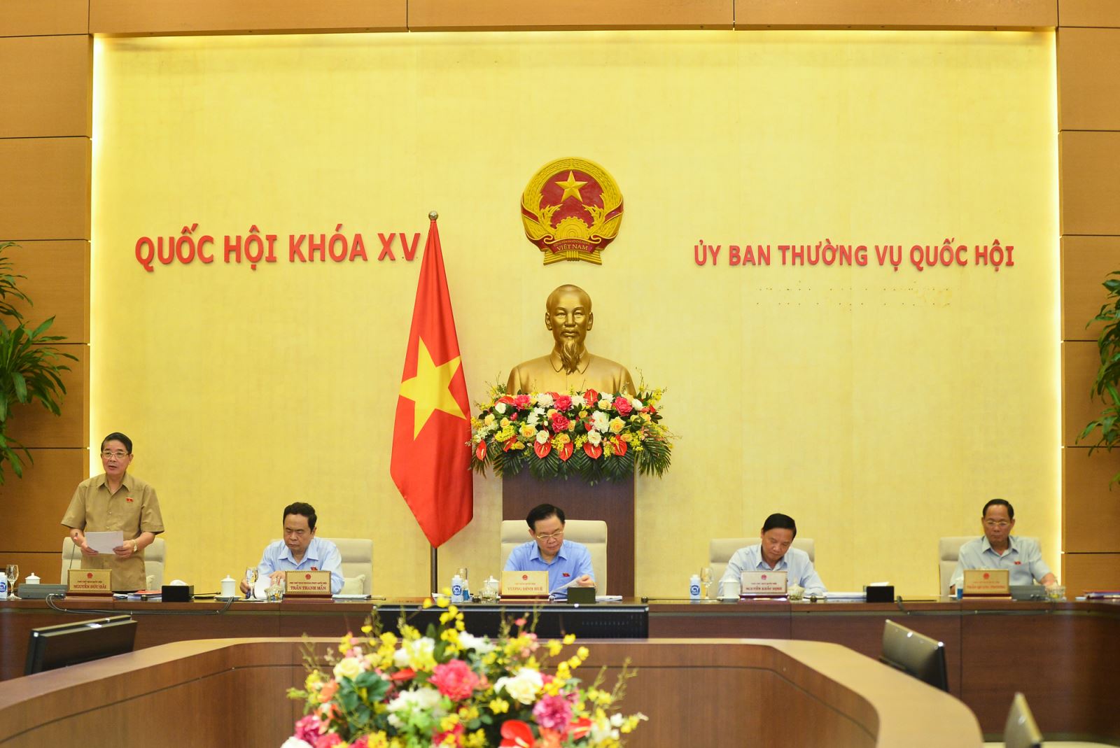 Ủy ban Thường vụ Quốc hội bế mạc phiên họp chuyên đề pháp luật tháng 9/2022