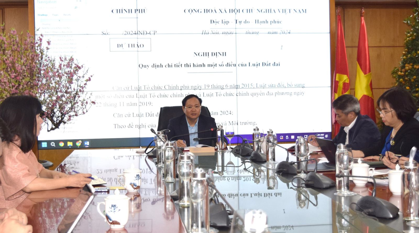 Khẩn trương xây dựng các Nghị định hướng dẫn thi hành Luật Đất đai (sửa đổi)