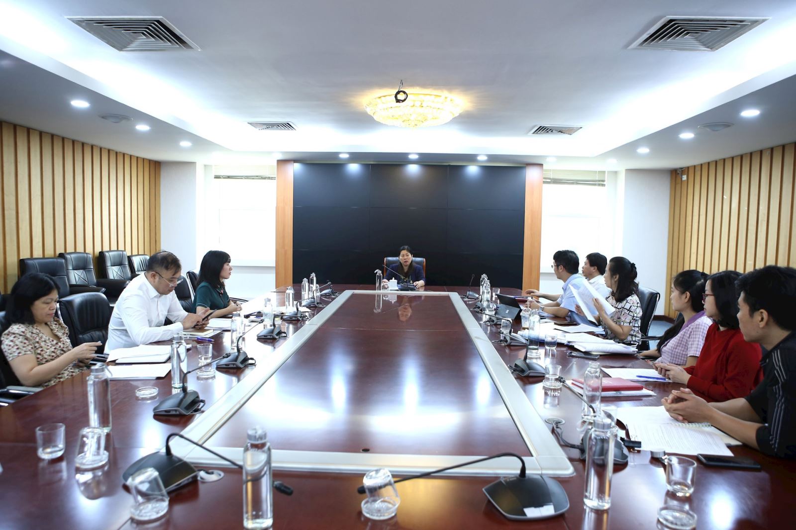 Hoàn thiện dự thảo Thông tư quy định chi tiết thi hành một số điều của Luật Thi đua, khen thưởng trong Ngành TN&MT