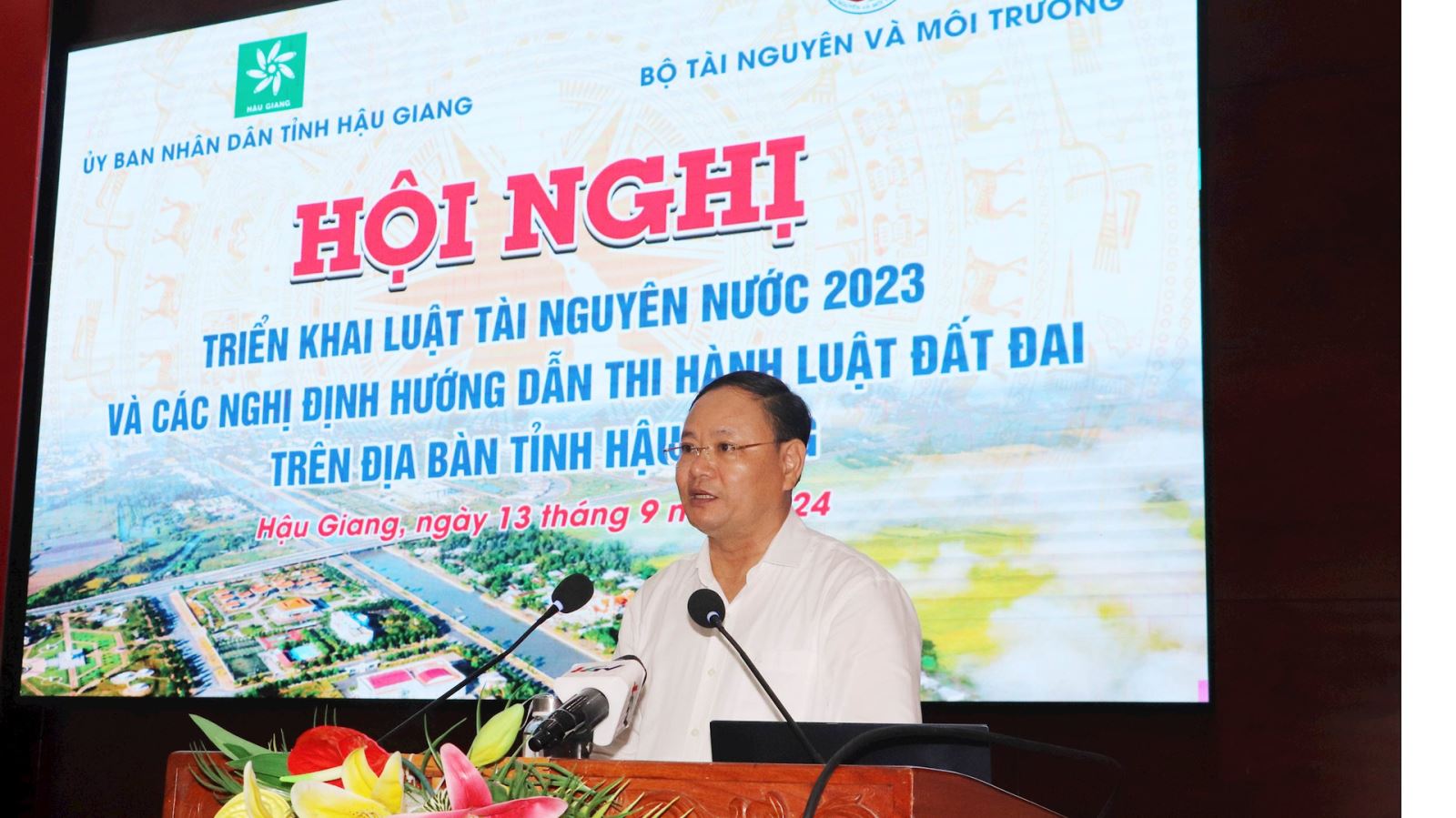 Bộ TN&MT triển khai Luật Tài nguyên nước 2023 và Luật Đất đai 2024 tại Hậu Giang