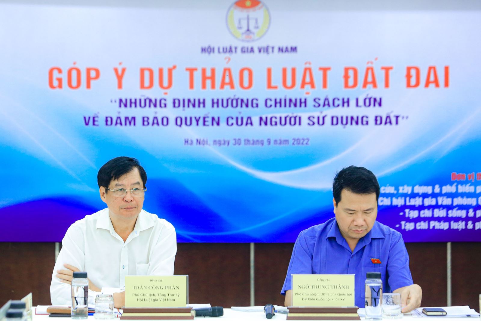 Hoàn thiện chính sách tài chính về đất đai và phát triển thị trường quyền sử dụng đất
