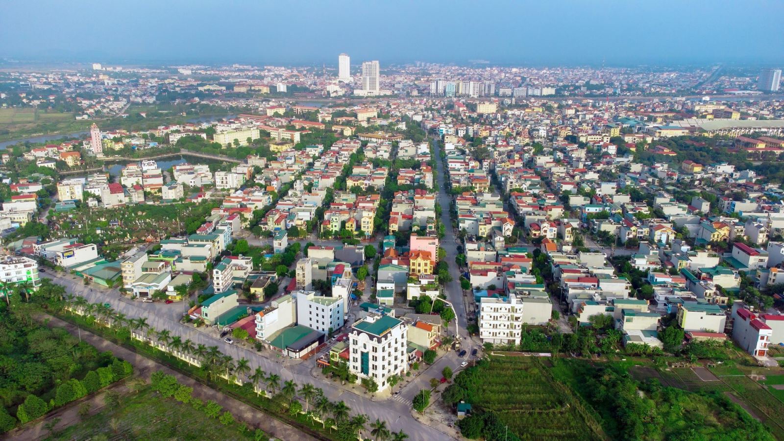 Khơi thông nguồn lực đất đai