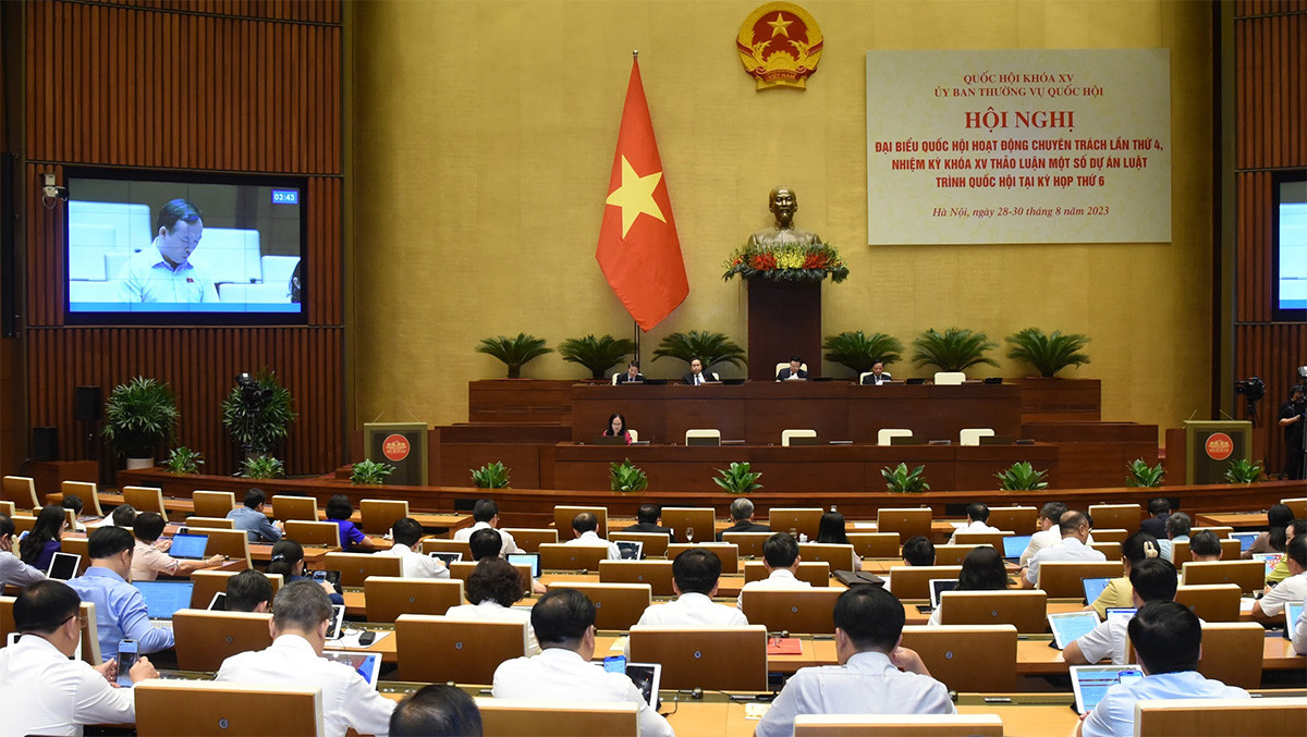 Dự thảo Luật Tài nguyên nước (sửa đổi): Cần giám sát chặt chẽ chất lượng nước cấp cho người dân