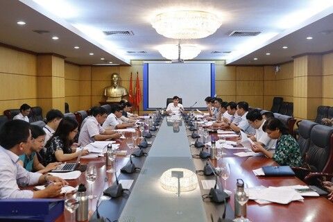 Xây dựng dự thảo Nghị định về xử phạt vi phạm hành chính trong lĩnh vực quản lý tổng hợp tài nguyên, môi trường biển và hải đảo