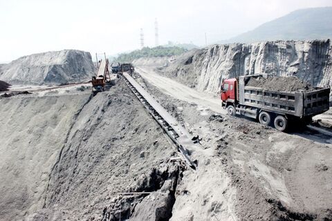 Đánh giá việc thực hiện các quy định của Nghị định 33/2017/NĐ-CP về xử phạt vi phạm hành chính trong lĩnh vực tài nguyên nước và khoáng sản