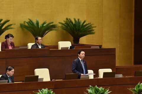 Đa số đại biểu tán thành phương án tích hợp giấy phép môi trường trong Dự thảo Luật BVMT sửa đổi