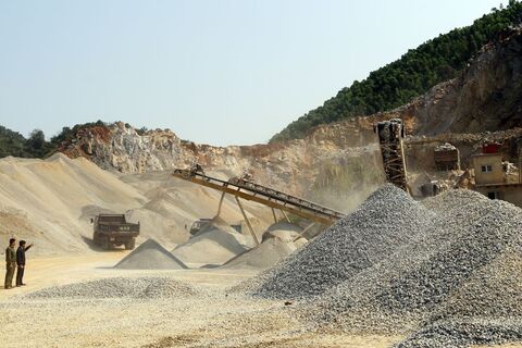 Quy định, hướng dẫn về hồ sơ đề nghị khai thác khoáng sản ở khu vực có dự án đầu tư xây dựng công trình